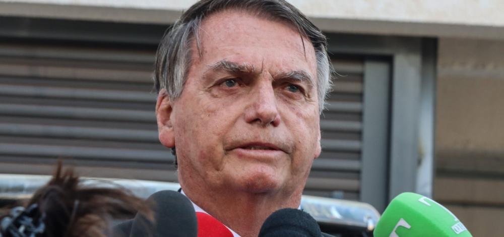 Ex-comandantes afirmaram à PF pressão de Bolsonaro por golpe