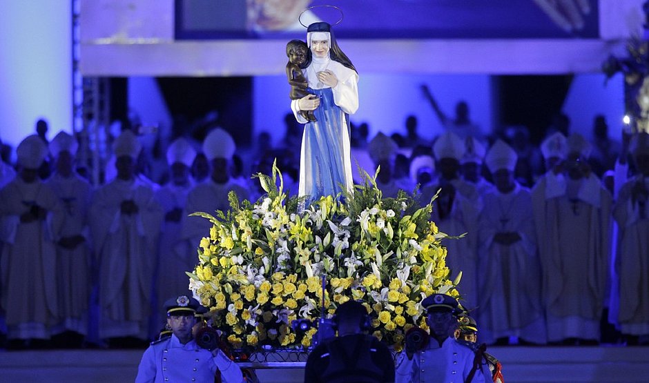 Documentário narra trajetória de Irmã Dulce até a canonização