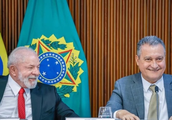 Após queda em aprovação, Lula reúne equipe para cobrar pautas positivas nesta segunda (18)
