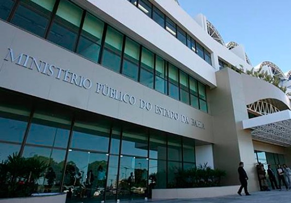 Ex-prefeito e mais cinco são denunciados por fraudar licitação e contrato de quase R$ 600 mil