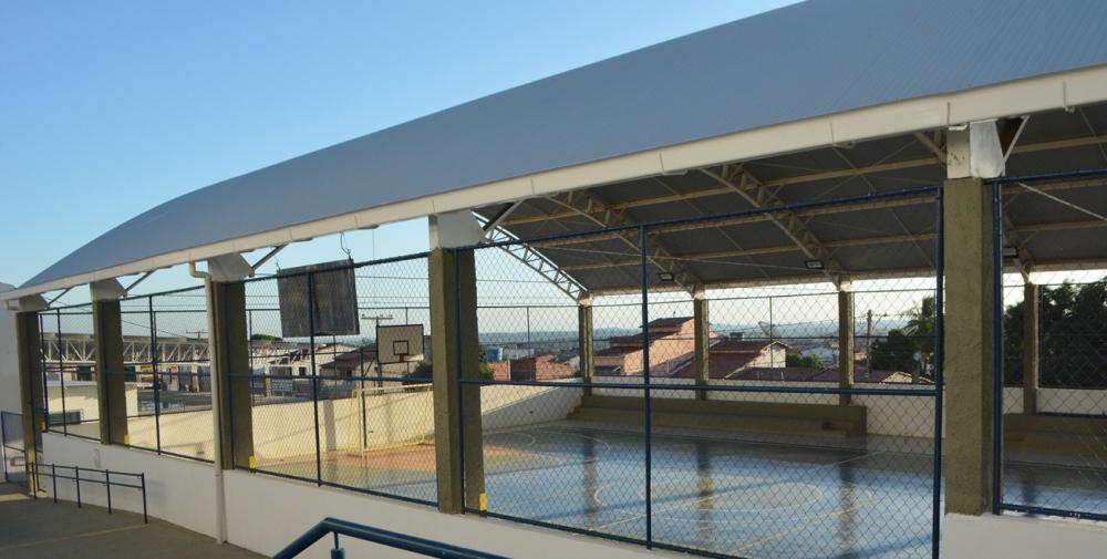 Captação de água da chuva garante consumo responsável e eficiente em escolas municipais