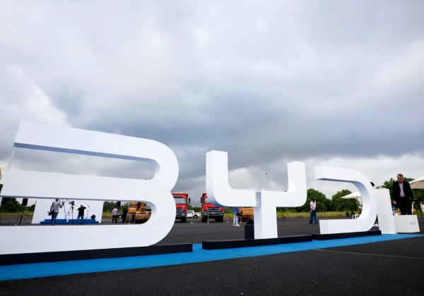 Governo oferece curso de qualificação para interessados em participar de processo seletivo da BYD