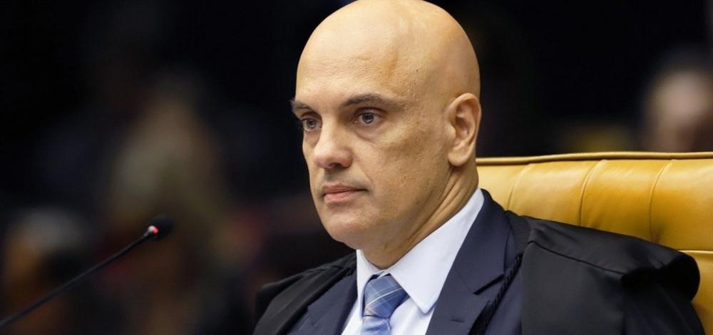 Alexandre de Moraes nega devolução de passaporte a Bolsonaro
