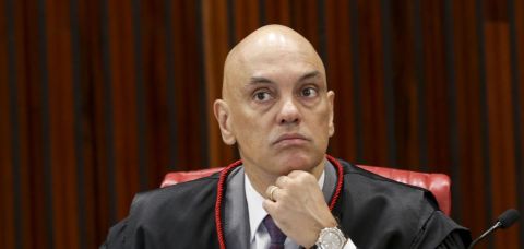 Moraes: Poder moderador das Forças Armadas é 