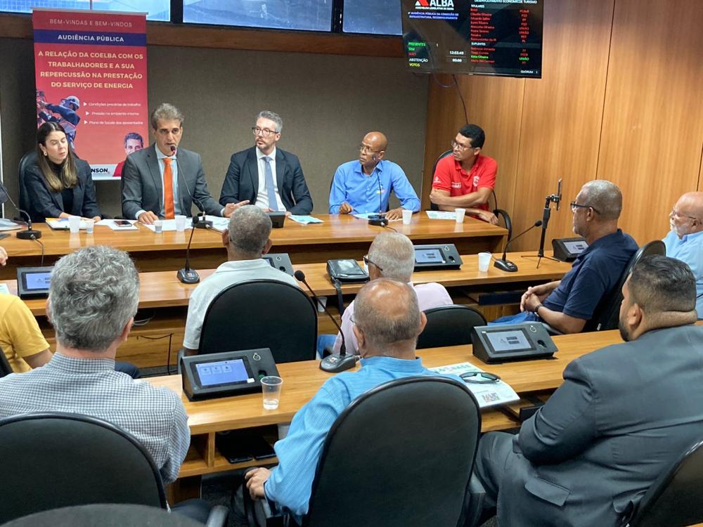 Em audiência, Coelba é alvo de críticas de deputado e trabalhadores; Empresa promete ajustes