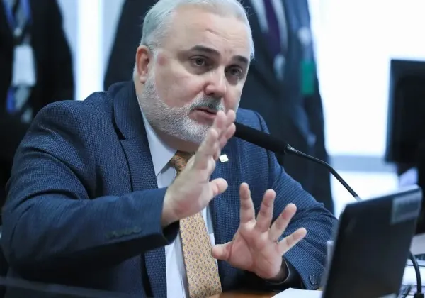 Prates atribui sua demissão na Petrobras aos ministros Rui Costa e Alexandre Silveira