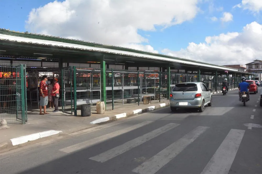 Modernidade, segurança e conforto: nova estrutura da feira livre do Tomba é inaugurada