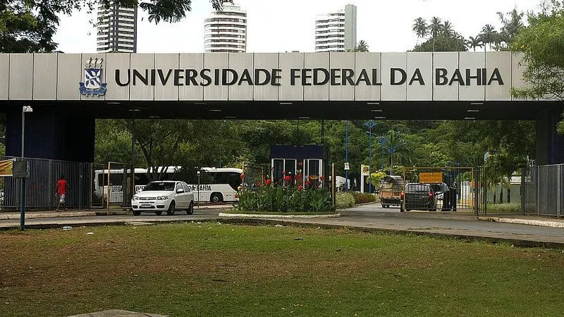 Professora é acusada de usar a UFBA para beneficiar o PT