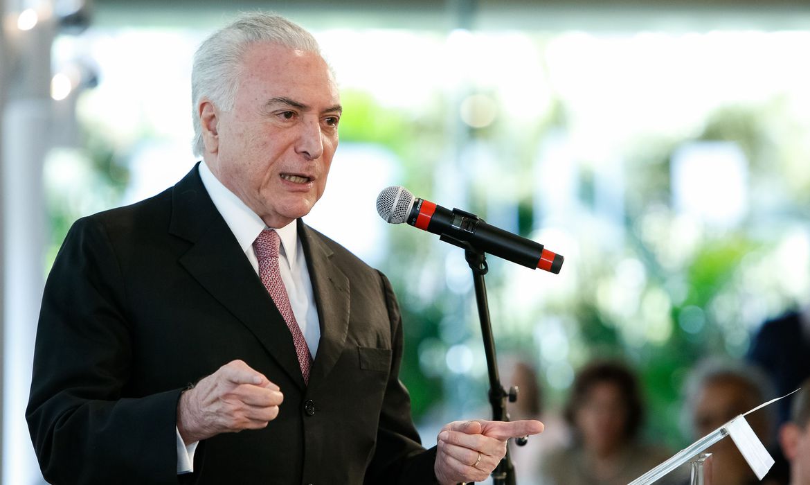 Justiça autoriza saída de Michel Temer do Brasil para chefiar missão no Líbano