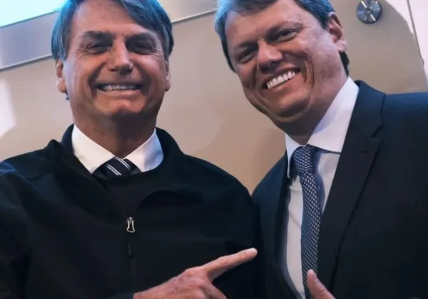 Cúpula do PL vê Tarcísio mais forte que Bolsonaro para disputa com Lula em 2026