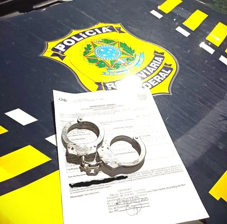 Foragido da justiça de São Paulo é preso pela PRF na BR-324