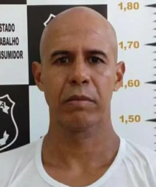 Suspeito de comandar facção no interior da Bahia morre em confronto com policiais federais e militares; fuzil é apreendido