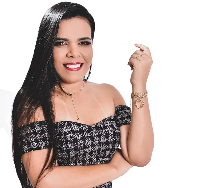 Lane Franco lança CD interpretando clássicos do forró