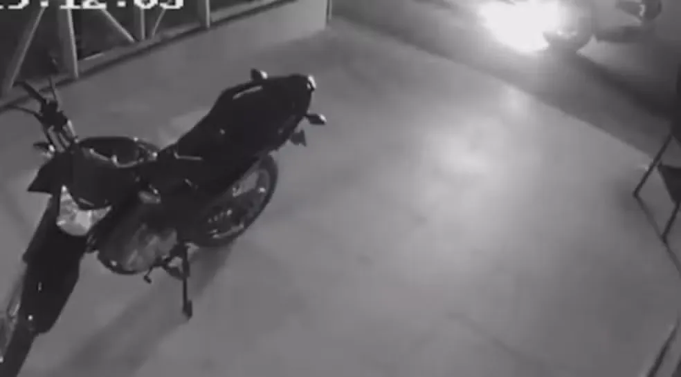 Homem é preso suspeito de atear fogo em carro com mulher dentro no recôncavo da Bahia