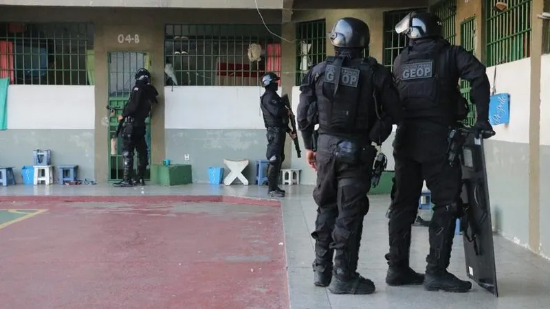 Em menos de um mês, quatro servidores de presídios baianos envolvidos com organização criminosa foram afastados