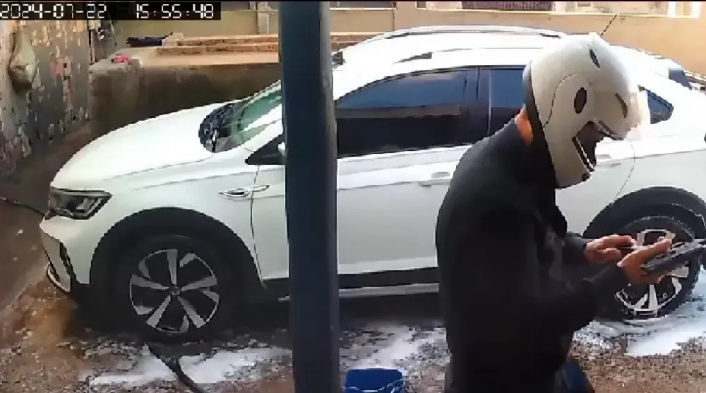 Vídeo mostra execução de dono de lava-jato em Feira de Santana