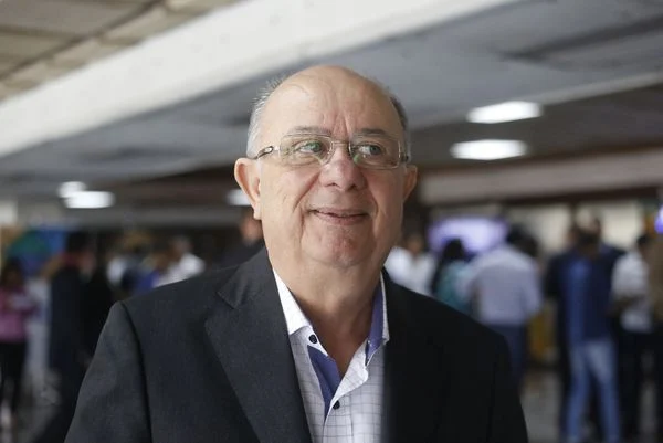 Pré-candidato a prefeito de Feira, Zé Ronaldo rebate secretário do PT: “sou da velha político e fui convidado para fazer parte do grupo dele”