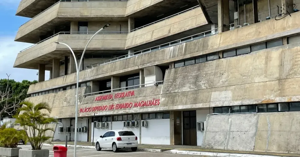 Ida de Elisângela para Brasília abre espaço na gestão de Jerônimo e secretaria deve ser ocupada por deputada estadual