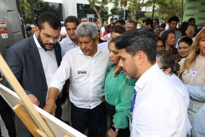 Em Feira de Santana, Jerônimo entrega obras com investimentos de R$ 81 milhões 