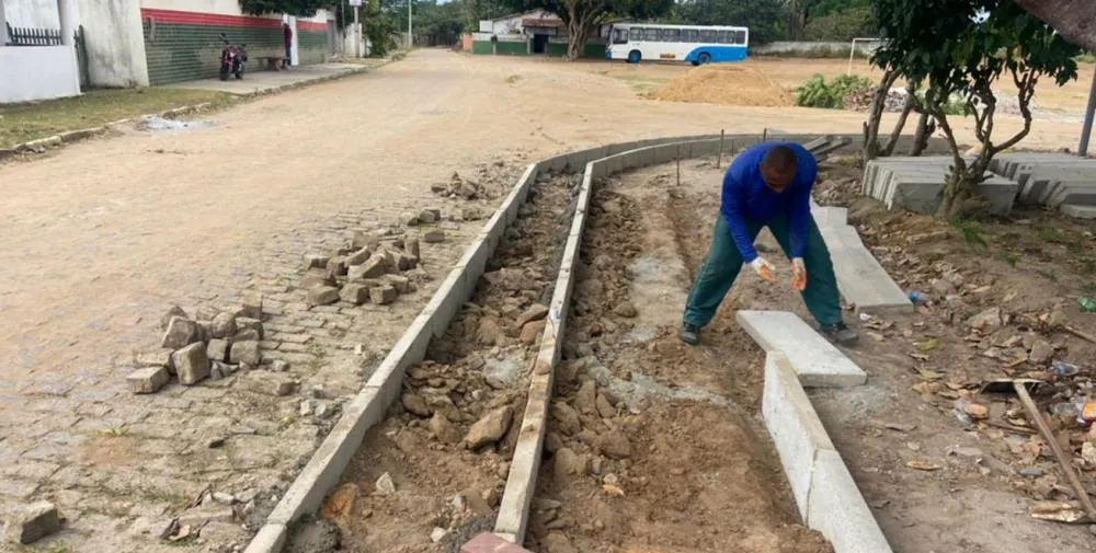 Prefeitura intensifica obras de manutenção viária em áreas urbanas e rurais