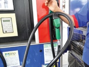 Sindicombustíveis dá por 'encerrada' discussão sobre mangueiras transparentes, em Feira