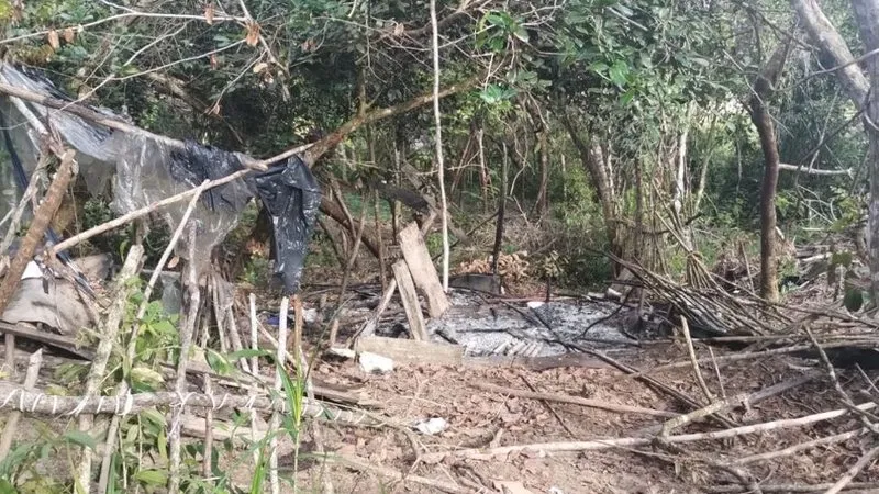 Quilombolas denunciam destruição e incêndio de casas por "capangas" com "fardas da Polícia Militar" em Cairu