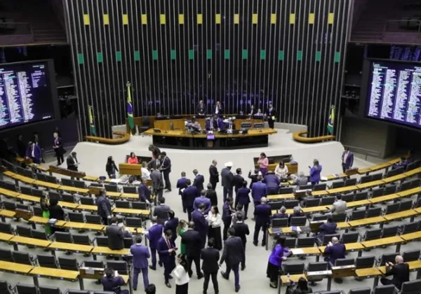 Câmara aprova urgência para desoneração da folha de pagamento