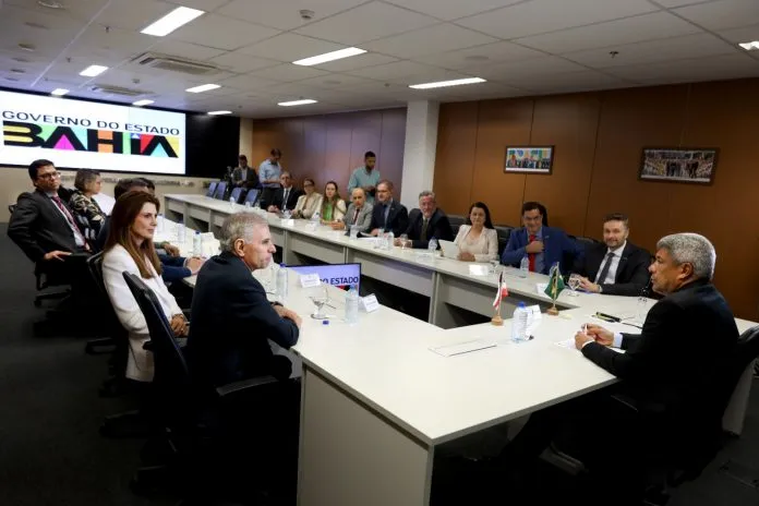 Governador assina decreto que incentiva a produção de etanol na Bahia