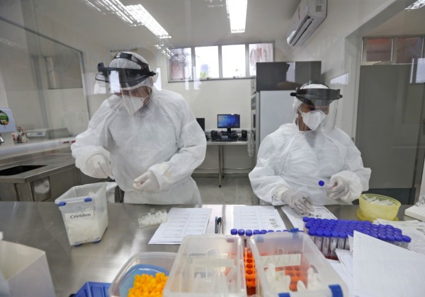 Covid/BA: Dos 216 mil casos desde o início da pandemia, quase 200 mil já são curados