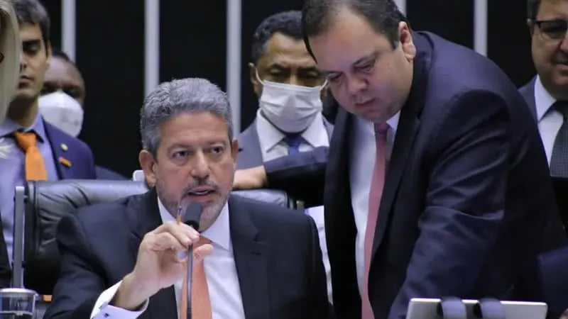 Elmar Nascimento confirma rompimento com Arthur Lira