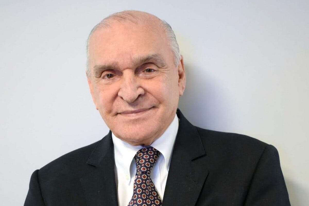 Médico Elsimar Coutinho morre aos 90 anos após complicações da Covid-19