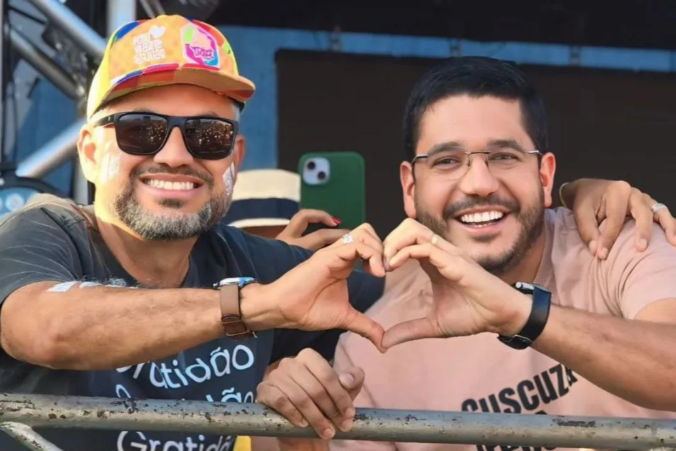 Elmo Vaz (à esq.), prefeito de Irecê, ao lado de Murilo Franca, candidato da chapa apoiada por ele. - Foto: Reprodução | Redes Sociais