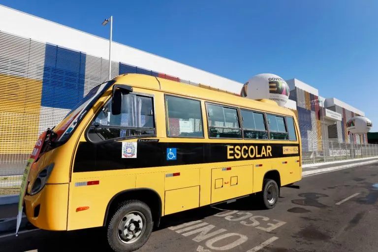 Jêronimo Rodrigues entrega nova escola de tempo integral em Santo Amaro da Purificação