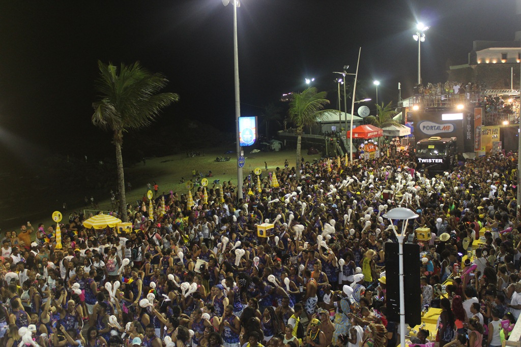 ACM Neto diz que não há martelo batido sobre Carnaval em julho de 2021