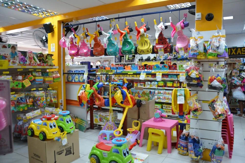 Procon fiscaliza lojas de brinquedos para o Dia das Crianças