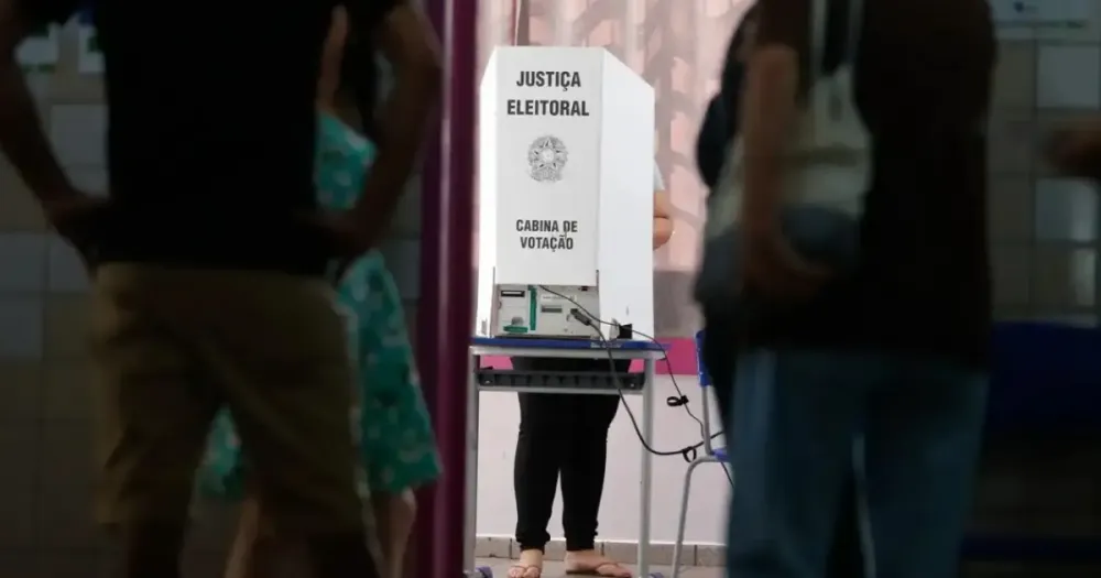 Pesquisas revelam: PL deve conquistar mais capitais e partidos de esquerda podem sair sem vitórias no 2º turno