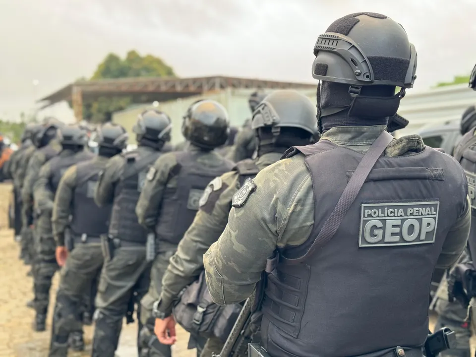 Megaoperação é deflagrada no Conjunto Penal de Feira de Santana