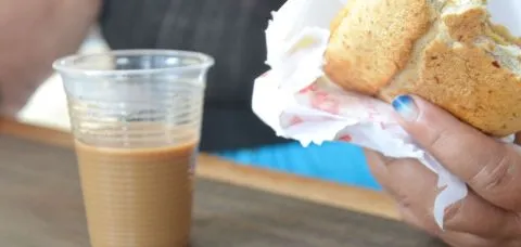 Tradicional café com pão do brasileiro está caro nos lares e nas padarias