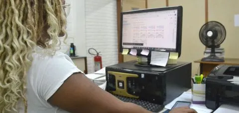 Proposta sobre fim da jornada 6x1 movimenta redes sociais