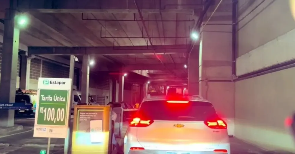 Preço do estacionamento a R$ 100,00 em Brasil x Uruguai gera reclamações