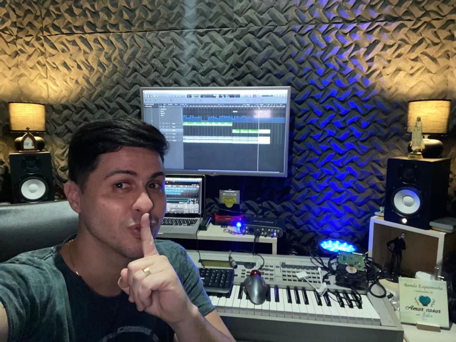 Isqueminha prepara nova música na quarentena