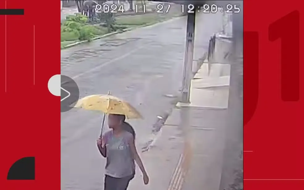 Menina de 12 anos é procurada pelos bombeiros após cair em bueiro durante chuvas na Bahia