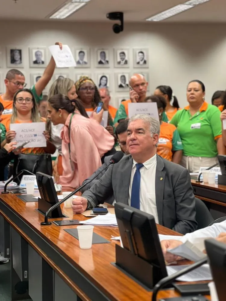 Aprovado projeto de Zé Neto que obriga prefeitos a pagarem piso salarial dos agentes comunitários de saúde e de endemias