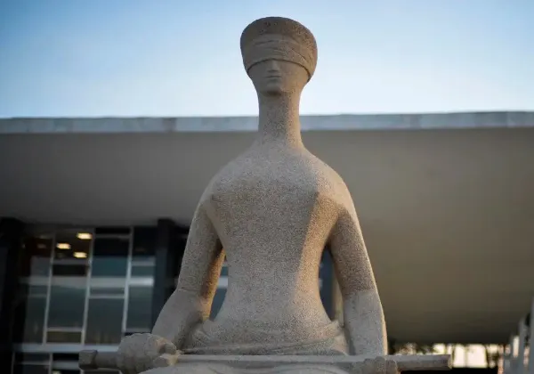 STF retoma julgamento sobre responsabilidade de redes por conteúdos