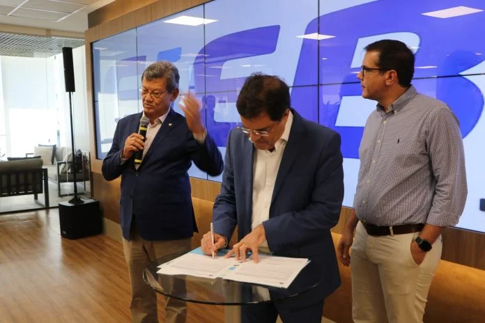 SDE e FIEB firmam termo de anuência para implantar Polo Industrial de Cosméticos e Saneantes da Bahia