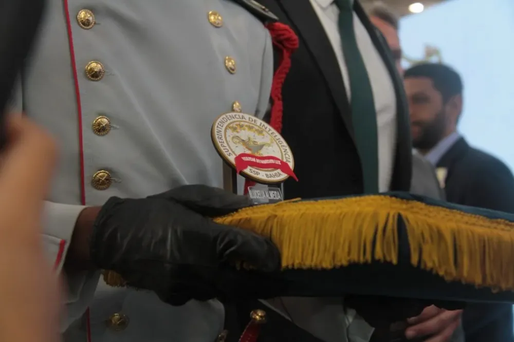 60 profissionais são agraciados com a Medalha do Mérito da Inteligência de Segurança Pública