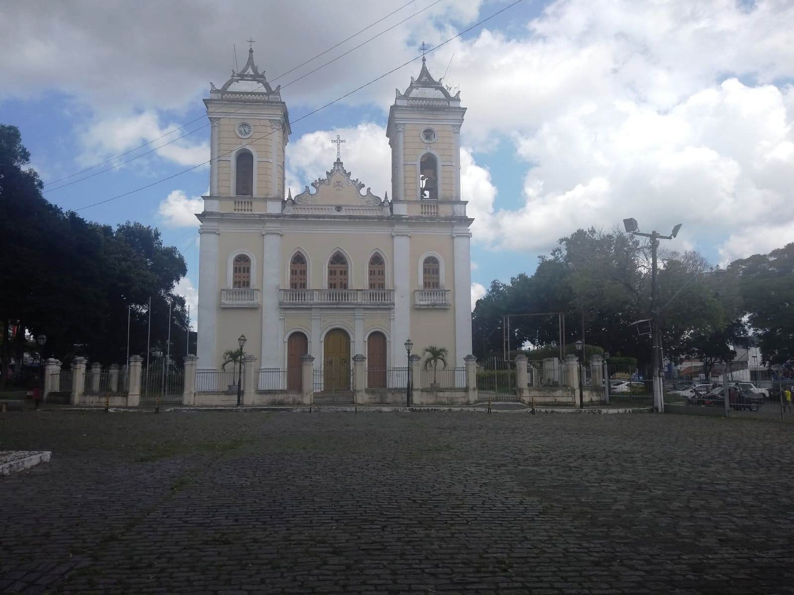 Igrejas católicas feirenses voltam às celebrações presenciais