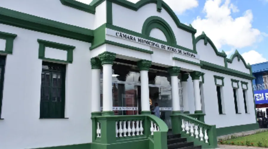 Aliado de Zé Ronaldo e filho de Eremita disputam presidência da Câmara