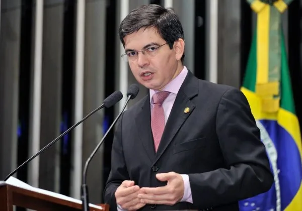 Votação do Orçamento de 2025 é confirmada para fevereiro, diz líder do governo