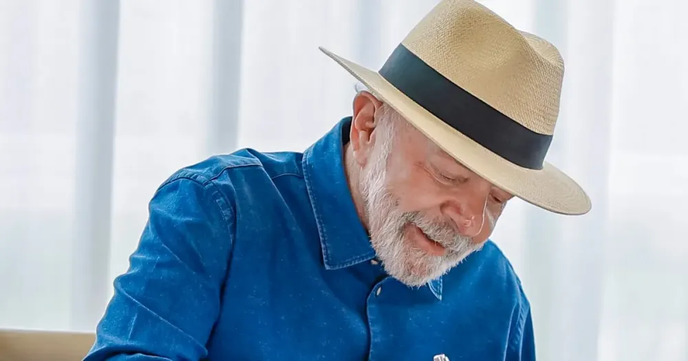 Lula sanciona, com dois vetos, projeto de lei sobre BPC no pacote de corte de gastos